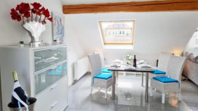 FischerFlat, 100qm, Klima, Loggia, 24h Checkin, bis 5 Personen